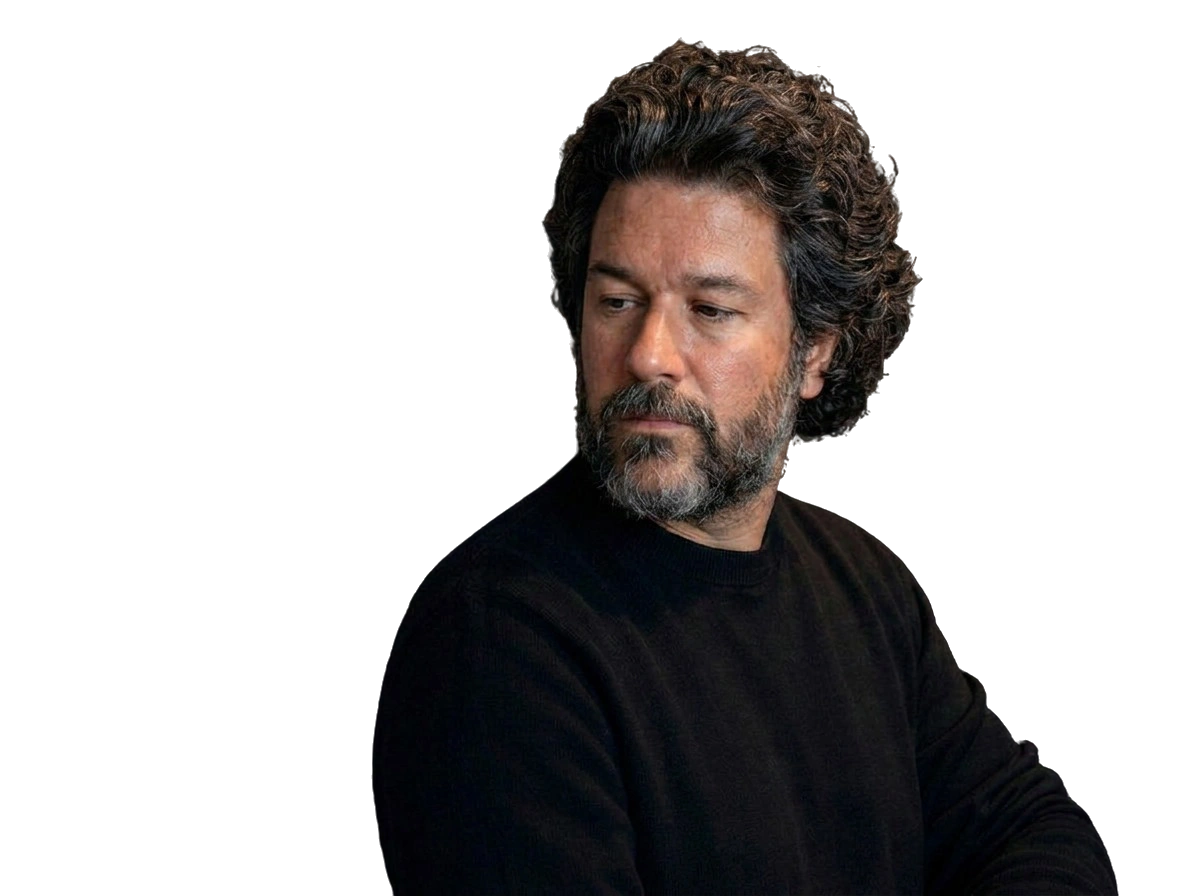 Jaime looking at buttons